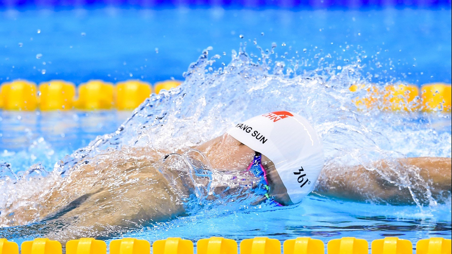 开云体育世界杯-广厦对快船，当哈利伯顿的魔法照亮两种篮球文明的夜空